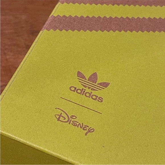 adidas Monsters inc White and Green sneakers with box - Picture 12 of 12